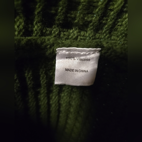 Size Small Green Long Sleeve Ribbed Knit Button Down Cardigan With Pockets - Picture 10 of 10